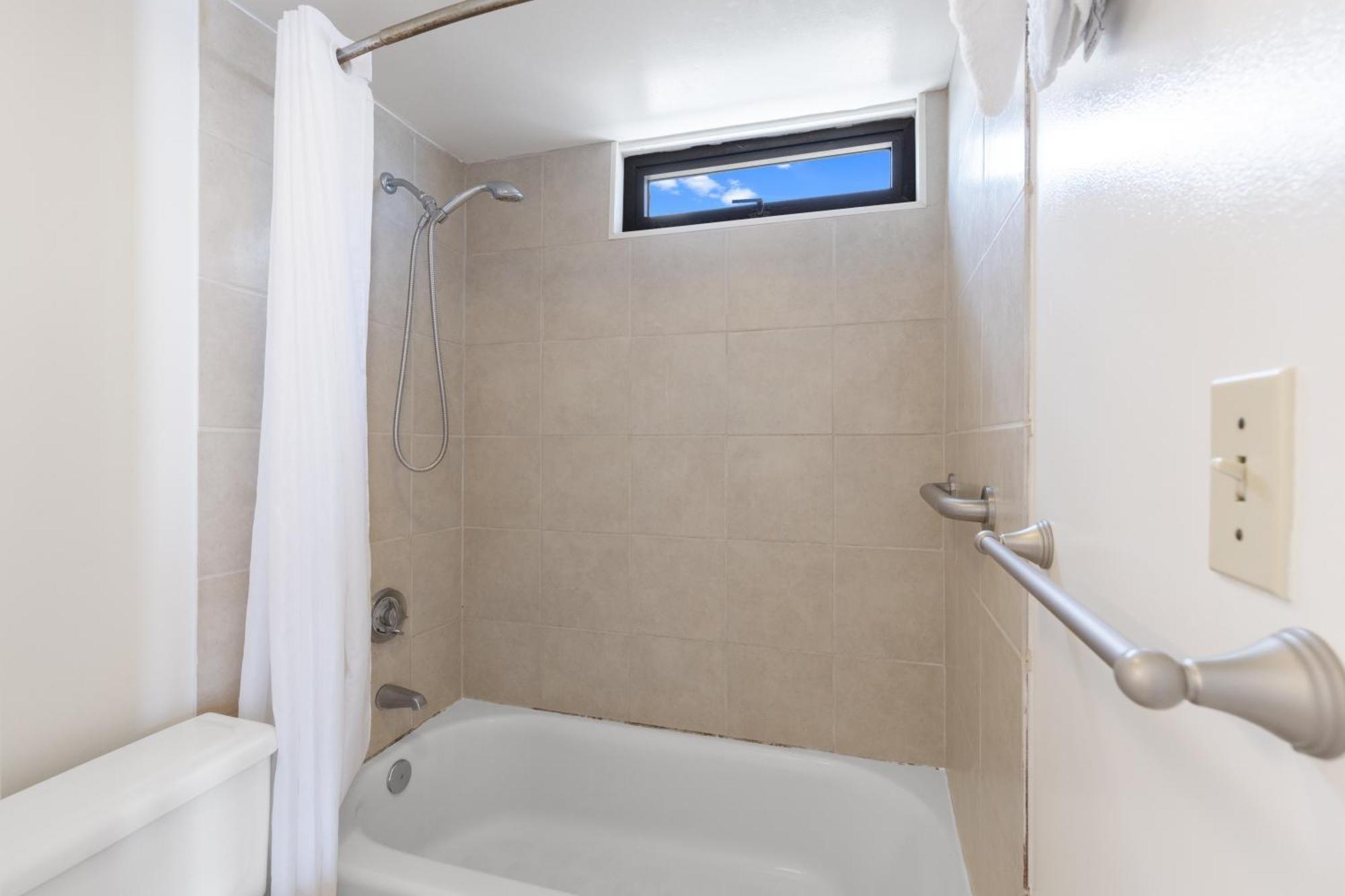 Beautifully Renovated 32Nd Floor Deluxe Ocean View Waikiki Condo Condo Гонолулу Екстер'єр фото