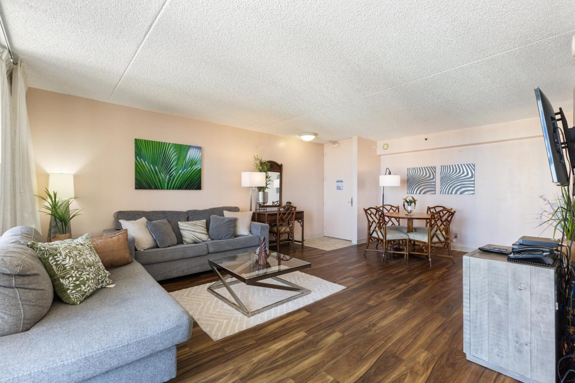 Beautifully Renovated 32Nd Floor Deluxe Ocean View Waikiki Condo Condo Гонолулу Екстер'єр фото