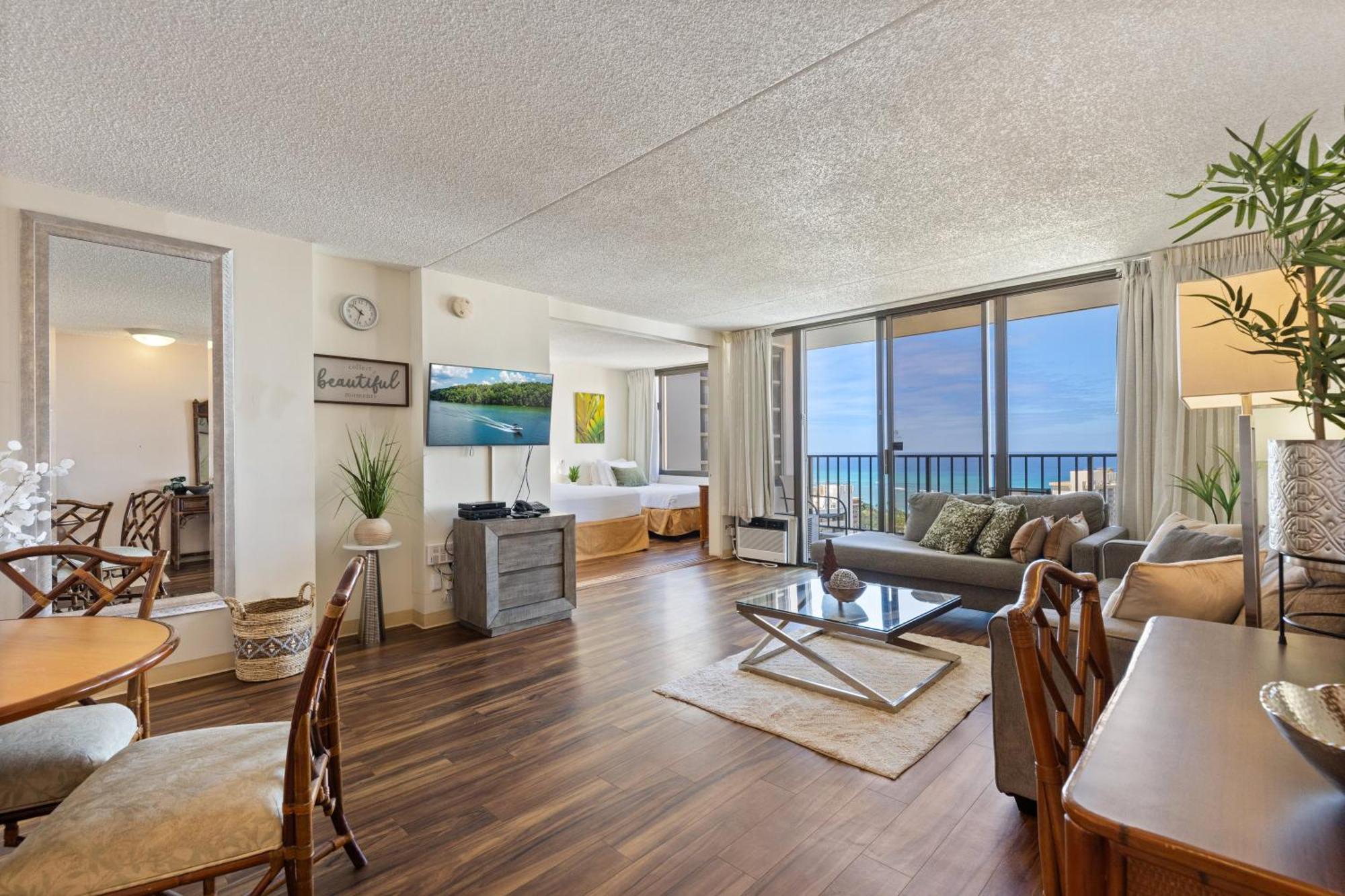 Beautifully Renovated 32Nd Floor Deluxe Ocean View Waikiki Condo Condo Гонолулу Екстер'єр фото